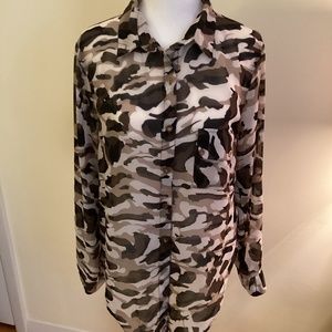 Speed Limit camouflage looking blouse
